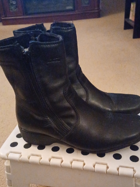 Martino Shoes - Martino Canada Black Leather Side-Zip Ankle Boots